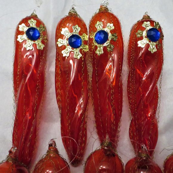 STUNNING RED HANDBLOWN GLASS SNOWDROP ORNAMENTS - Picture 4 of 9